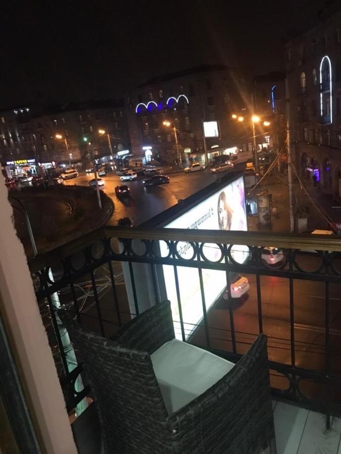 Квартира около станции метро с балконами Єреван Екстер'єр фото